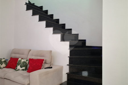 Casa à venda com 2 quartos no condomínio Residencial Cristal Lll, Mogi das Cruzes - SP