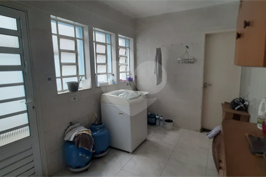 Sobrado à venda com 4 quartos, sendo 1 suíte,  em Vila Lucia, São Paulo, SP