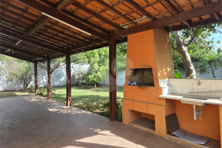 Casa à venda com 3 quartos, sendo 2 suítes, em Vila Helena, Atibaia, SP