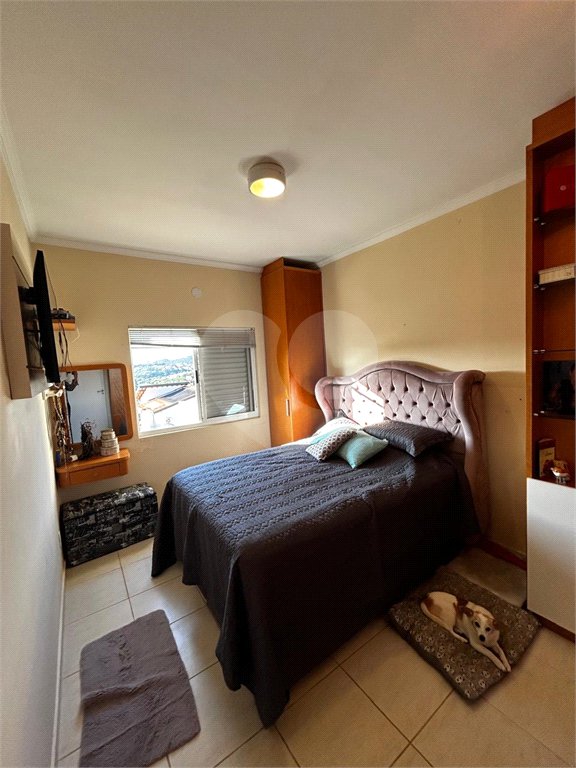 Casa à venda com 3 quartos, sendo 1 suíte, no condomínio Loteamento Recanto dos Paturis, Vinhedo - SP