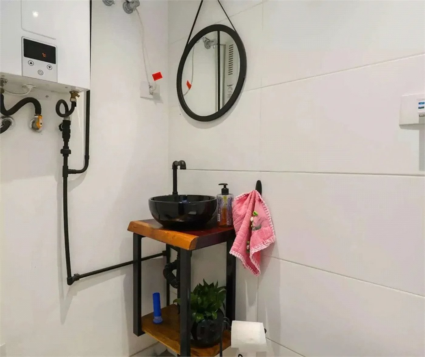 Casa à venda com 2 quartos, sendo 1 suíte, no condomínio Cube Real Parque, São Paulo - SP