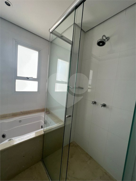 Apartamento à venda com 4 quartos, sendo 2 suítes,  em Vila Oliveira, Mogi das Cruzes, SP