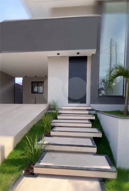 Casa à venda com 3 quartos, sendo 1 suíte, no condomínio Grand Park, Rio de Janeiro - RJ