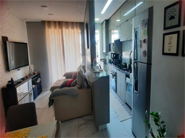 Apartamento à venda com 3 quartos, sendo 1 suíte,  em Vila Guilherme, São Paulo, SP