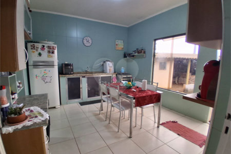 Casa à venda com 2 suítes em Vila Progresso, Itapetininga, SP