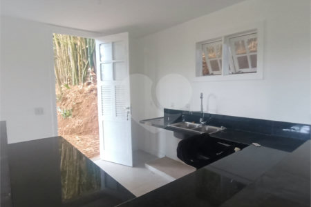 Casa em condomínio à venda com 1 quarto em Ferradura, Armação dos Búzios, RJ