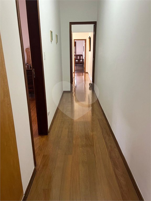 Casa à venda com 3 quartos, sendo 1 suíte, em Vila Mariana, São Paulo, SP