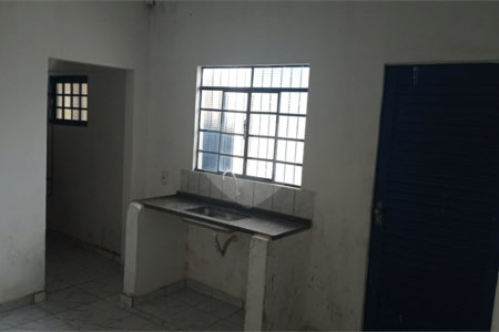 Casa à venda com 4 quartos, sendo 1 suíte, em Vila Arruda, Itapetininga, SP