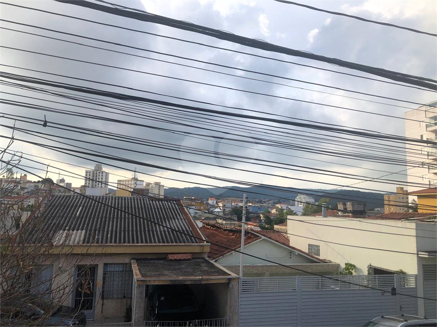 Casa Térrea à venda com 6 quartos, sendo 2 suítes, em Vila Mazzei, São Paulo, SP