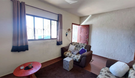 Casa à venda com 2 quartos em Residencial Hípica Jaguari, Bragança Paulista, SP