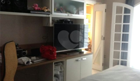 Sobrado à venda com 3 quartos, sendo 1 suíte,  em Jardim França, São Paulo, SP