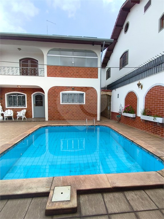 Excelente Sobrado à venda com 281m2 de área construída