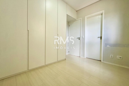 Apartamento à venda com 3 quartos, sendo 1 suíte, no condomínio Residencial Ilhas Mediterrâneo, Itu - SP