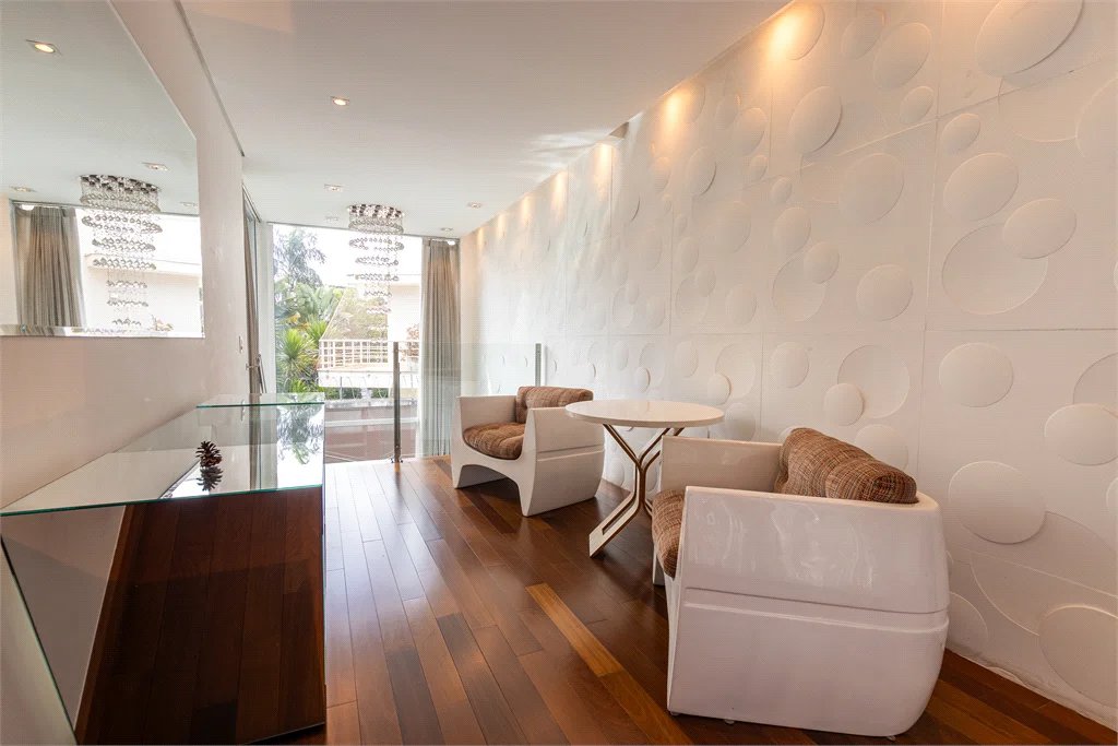 Casa à venda com 4 suítes em Alto da Lapa, São Paulo, SP