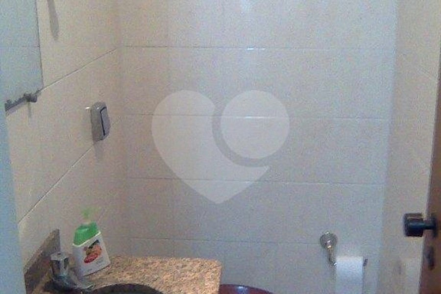 Apartamento à venda ou para alugar com 4 quartos, sendo 2 suítes,  em Horto Florestal, São Paulo, SP