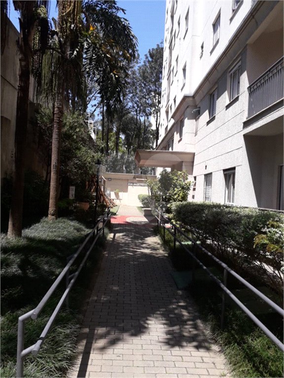 Apartamento à venda com 2 quartos, sendo 1 suíte,  em Jardim Ester, São Paulo, SP