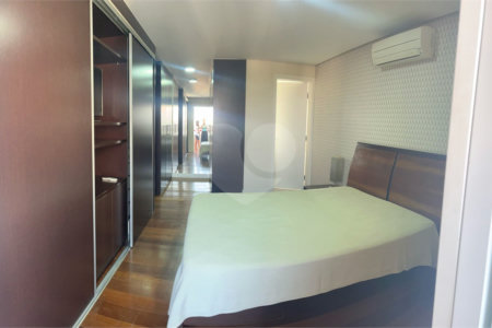 Apartamento à venda com 4 suítes em Vila Andrade, São Paulo, SP