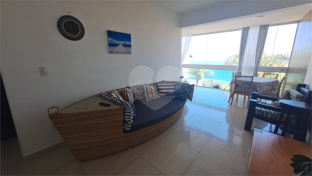 Flat à venda com 2 quartos em Caravelas, Armação dos Búzios, RJ