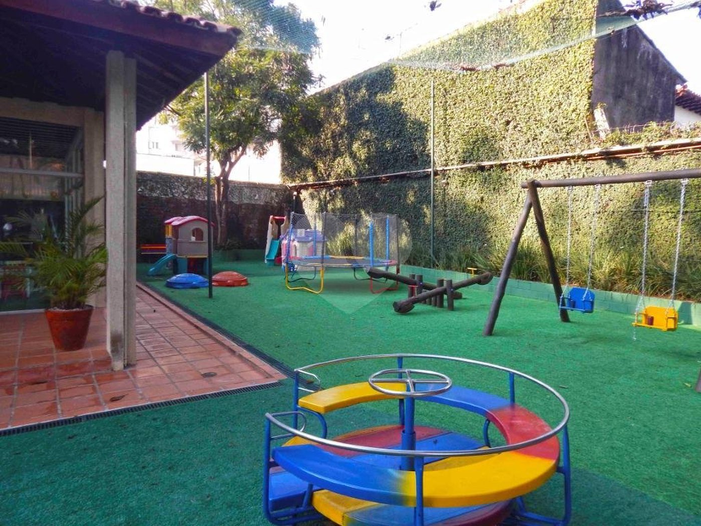 Apartamento à venda com 4 suítes em Jardim Marajoara, São Paulo, SP