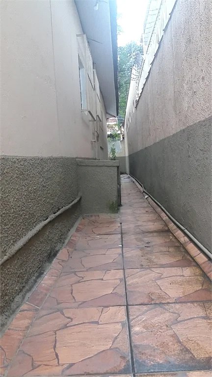 Casa Térrea à venda com 3 quartos em Jardim Nadir, São Paulo, SP
