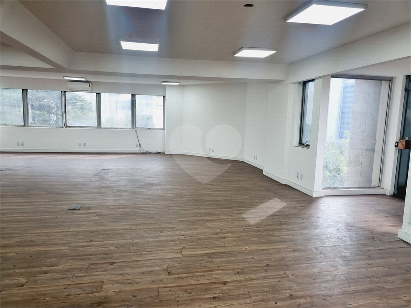 Sala à venda ou para alugar em Cidade Monções, São Paulo, SP