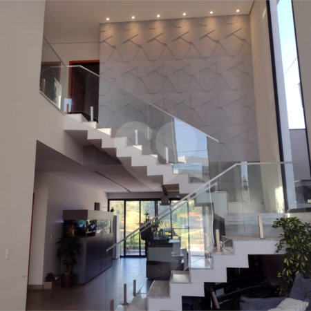 Casa à venda com 4 suítes no condomínio Residencial Villa do Sol, Valinhos - SP