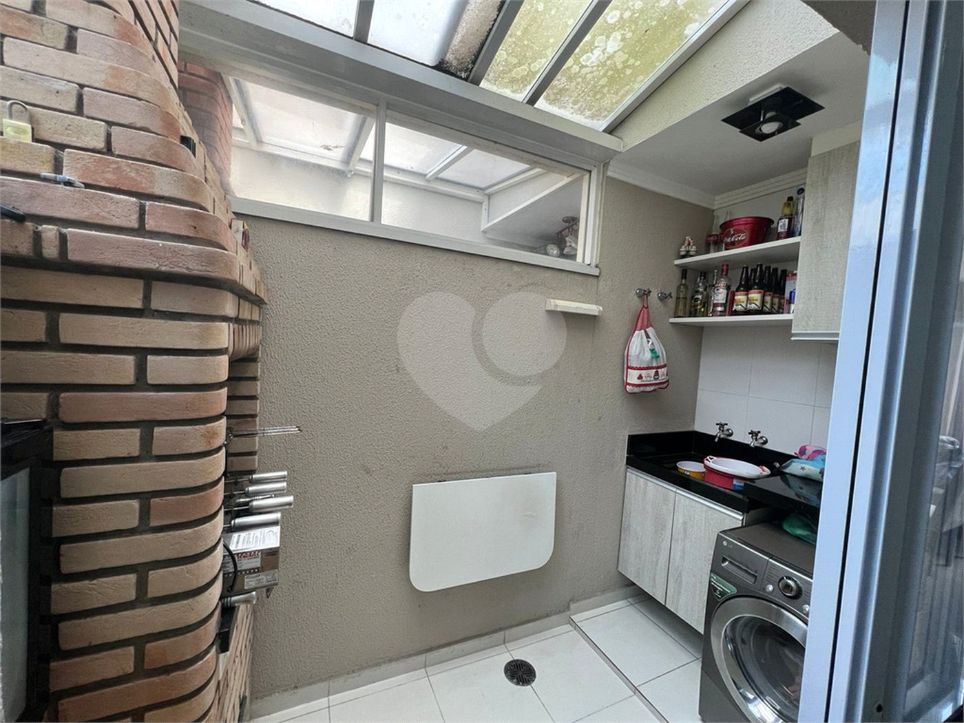 Casa à venda com 2 quartos, sendo 1 suíte, no condomínio Reserva da Cantareira, São Paulo - SP