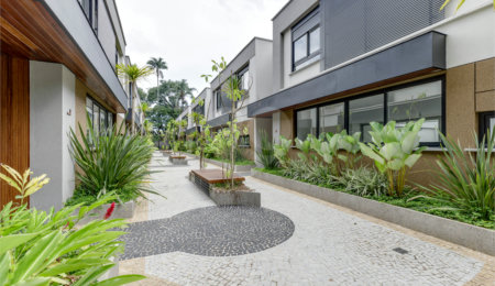 Casa à venda com 4 suítes no condomínio Venezia, São Paulo - SP