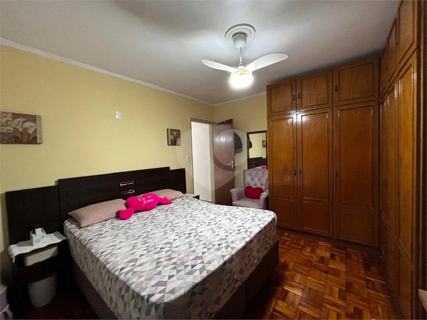 Casa com 03 dormitórios e 04 vagas Parada Inglesa