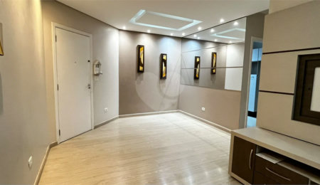 Apartamento à venda com 3 quartos, sendo 1 suíte,  em Saúde, São Paulo, SP