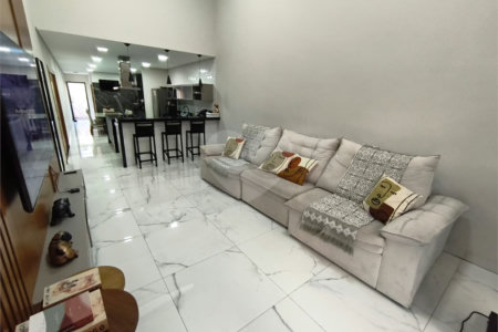 Casa 3 quartos 3 suítes Faixa Azul com piscina aquecida