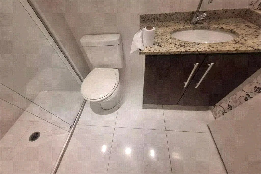 Apartamento à venda com 3 quartos, sendo 1 suíte, em Parque Reboucas, São Paulo, SP