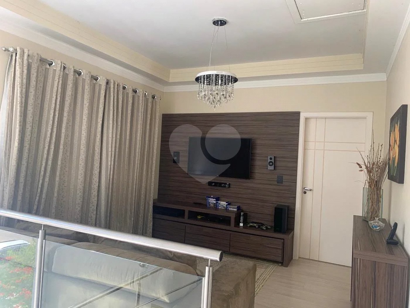 Casa à venda com 4 quartos, sendo 1 suíte, no condomínio Ibiaram, Itupeva - SP
