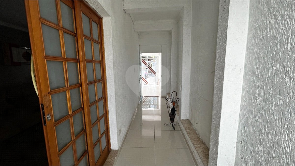 Sobrado à venda com 3 quartos, sendo 2 suítes, em Cidade São Francisco, São Paulo, SP
