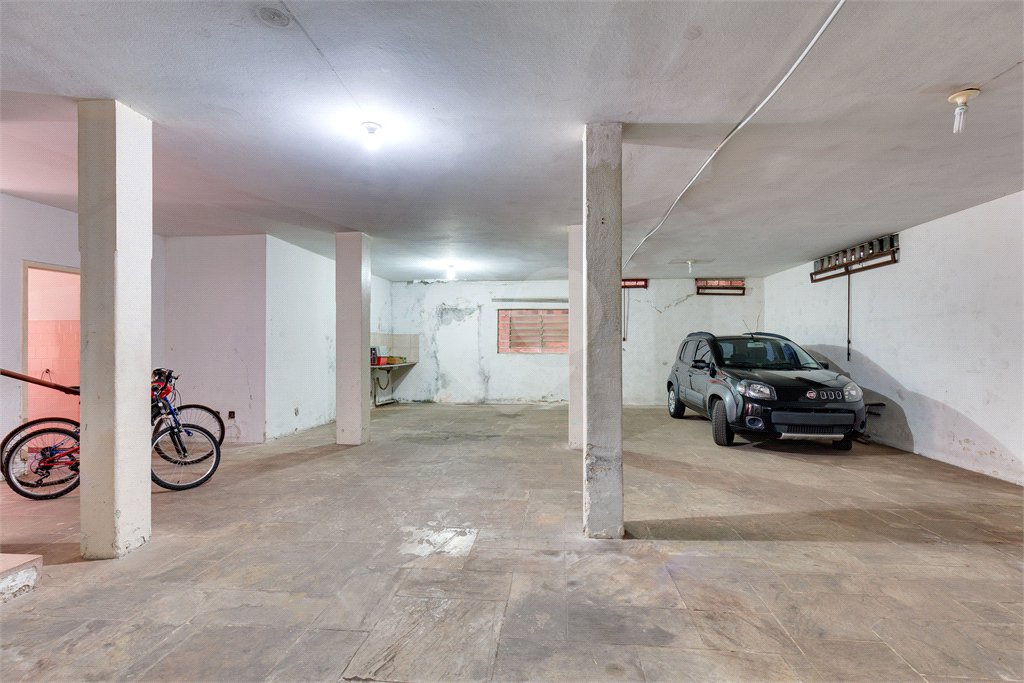 Sobrado à venda com 4 quartos, sendo 2 suítes, em Brooklin Paulista, São Paulo, SP