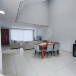 Casa à venda com 3 suítes no condomínio Piemonte, Vinhedo - SP
