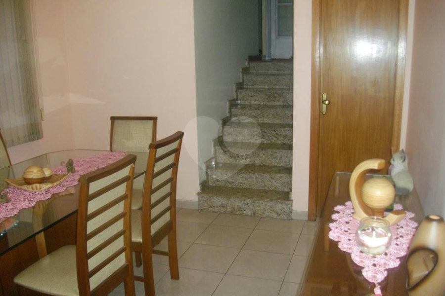 Sobrado à venda com 3 quartos, sendo 1 suíte, em Vila Nova Cachoeirinha, São Paulo, SP