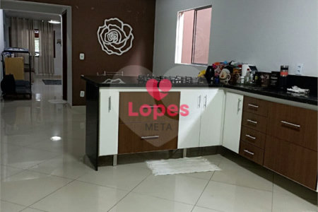 CASA À VENDA RESIDENCIAL ANA MARIA 192m², 3 DORMITORIOS, 1 SUITE, 2 VAGAS DSÃO JOSÉ DOS CAMPOS/SP