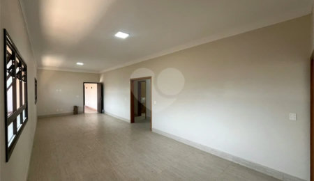 Casa para alugar com 3 quartos, sendo 1 suíte,  em Taquaral, Campinas, SP