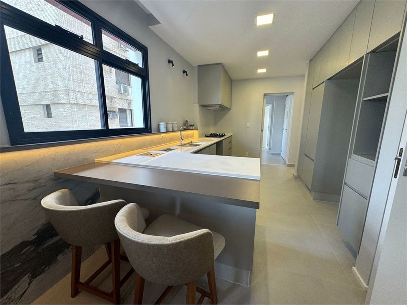 Apartamento com 4 dormitórios à venda, 295 m² por R$ 3.200.000,00 - Boqueirão - Santos/SP