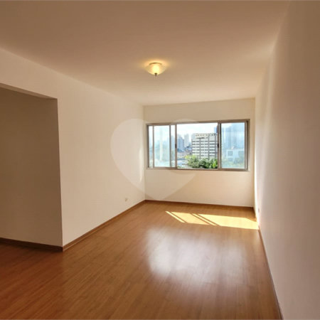Apartamento à venda com 2 quartos em Santo Amaro, São Paulo, SP