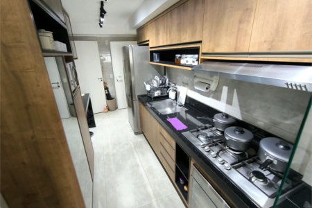 Apartamento à venda com 3 quartos, sendo 1 suíte, em Jardim Vazani, São Paulo, SP