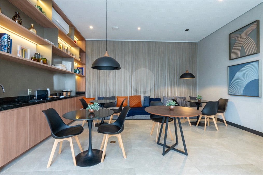 Apartamento à venda com 2 suítes em Santo Amaro, São Paulo, SP