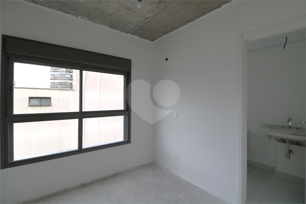 Apartamento à venda com 3 suítes em Moema, São Paulo, SP