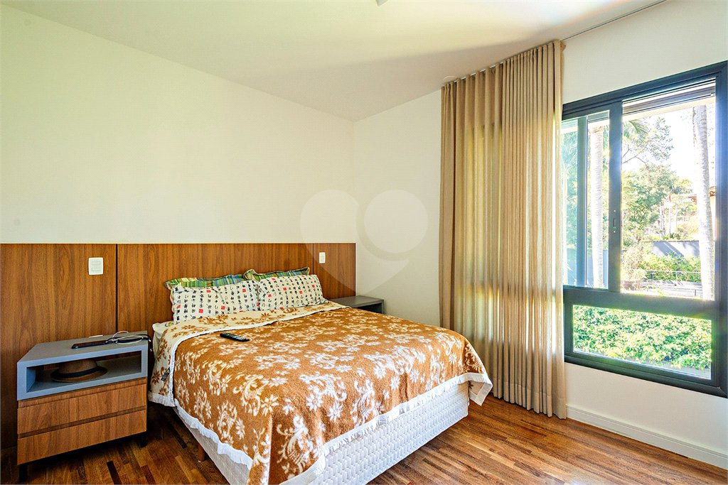 Casa à venda com 3 suítes no condomínio Reserva 8, São Paulo - SP