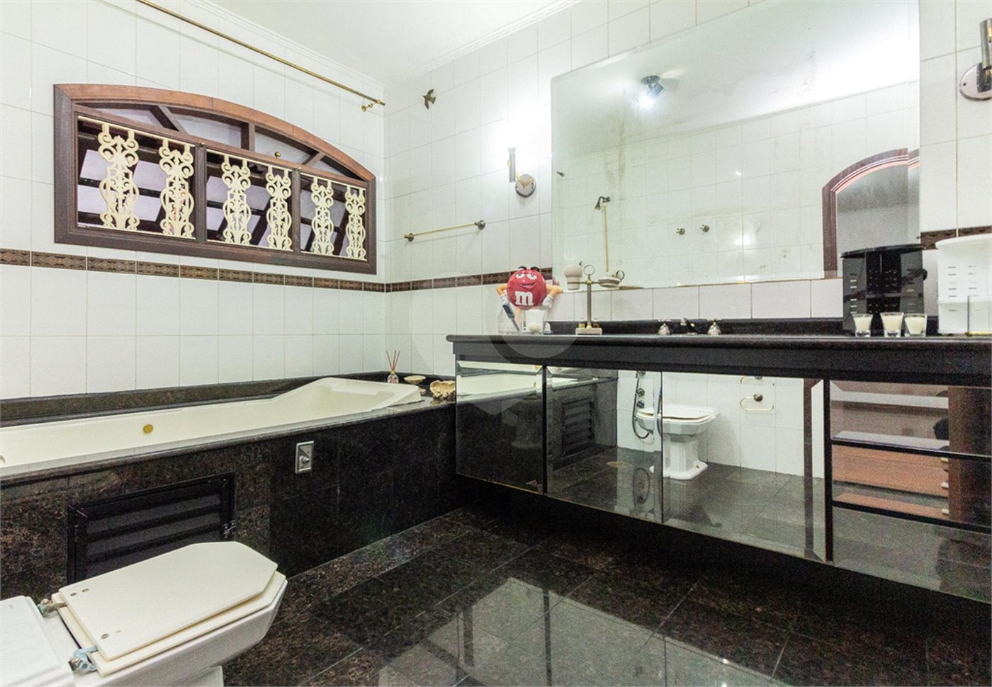 Casa à venda ou para alugar com 5 quartos, sendo 3 suítes, em Imirim, São Paulo, SP