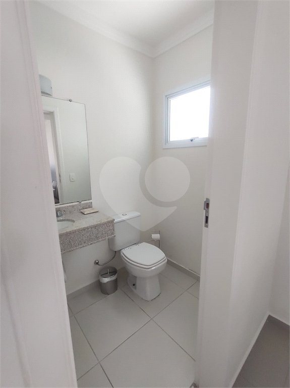 Casa à venda com 3 suítes no condomínio Villaggio Capriccio, Louveira - SP