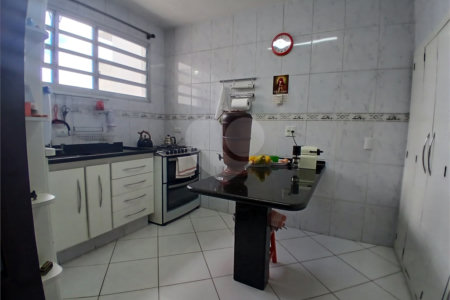 Casa Térrea à venda com 4 quartos, sendo 1 suíte, em Vila Leopoldina, São Paulo, SP