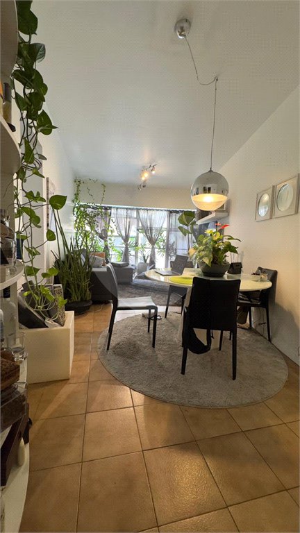 Apartamento à venda com 3 quartos, sendo 1 suíte, em Copacabana, Rio de Janeiro, RJ