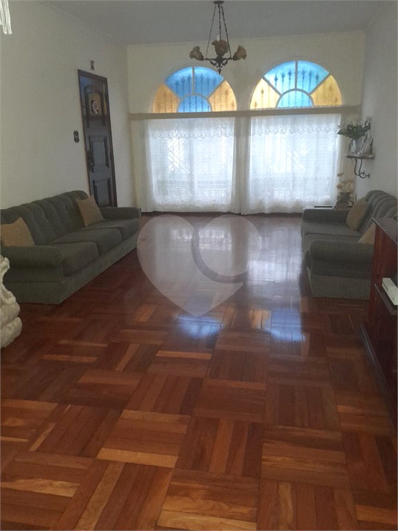 Sobrado à venda com 4 quartos, sendo 2 suítes, em Parque Jabaquara, São Paulo, SP
